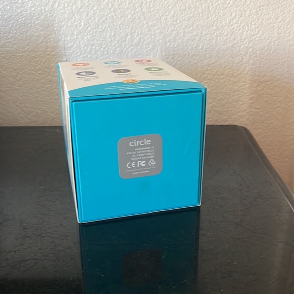 New Circle Home With Disney Parental Control WiFi First Gen Smart Family Device - Picture 9 of 16